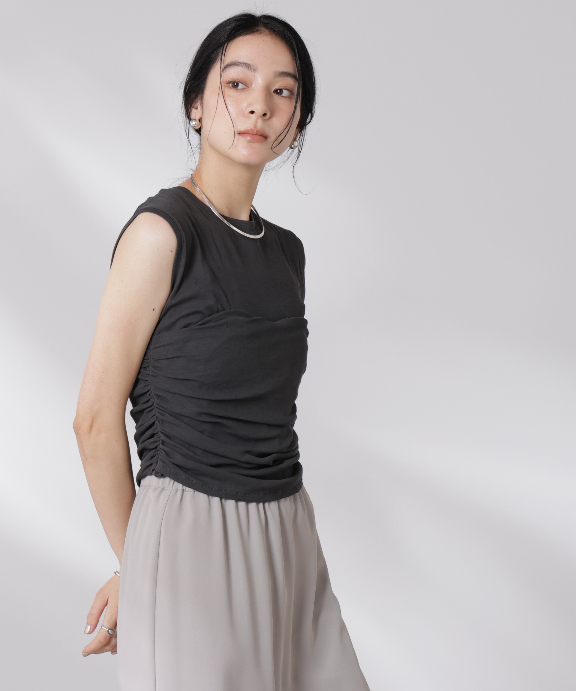 【SALE／55%OFF】NANO universe ドッキングビスチェシアートップス ナノユニバース トップス カットソー・Tシャツ グレー ホワイト【送料無料】 stylife-15091636 Rakuten Fashion サンプル画像2