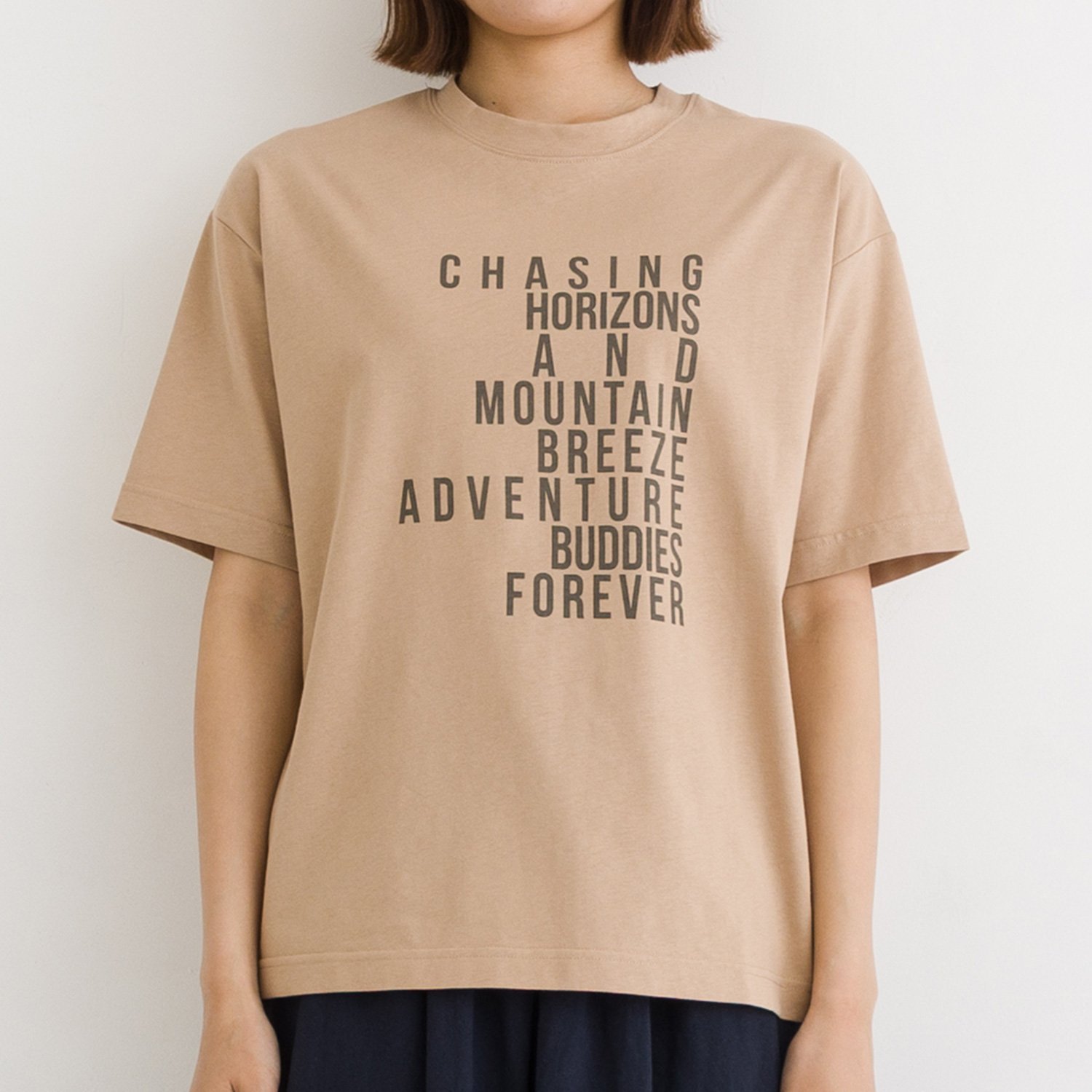 kermu ひんやり ワクワクを着る 接触冷感 ラフィー天竺 ADVENTUREプリントTシャツ ケルム トップス カットソー・Tシャツ グレー ベージュ ホワイト ピンク