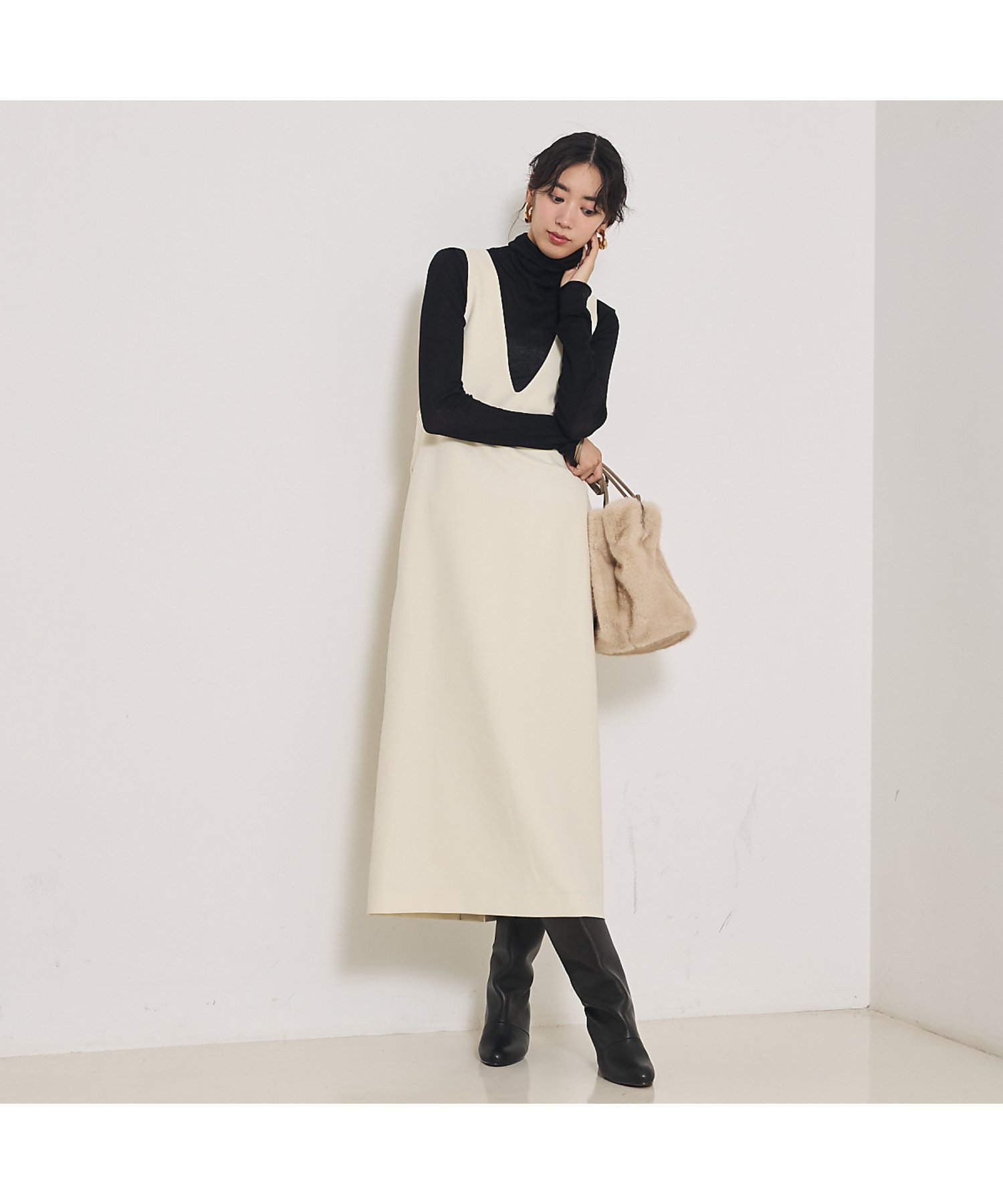 qualite 【オールシーズン大活躍】ナローロングワンピース【予約】 カリテ ワンピース・ドレス シャツワンピース ブラック ホワイト【送料無料】のサムネイル