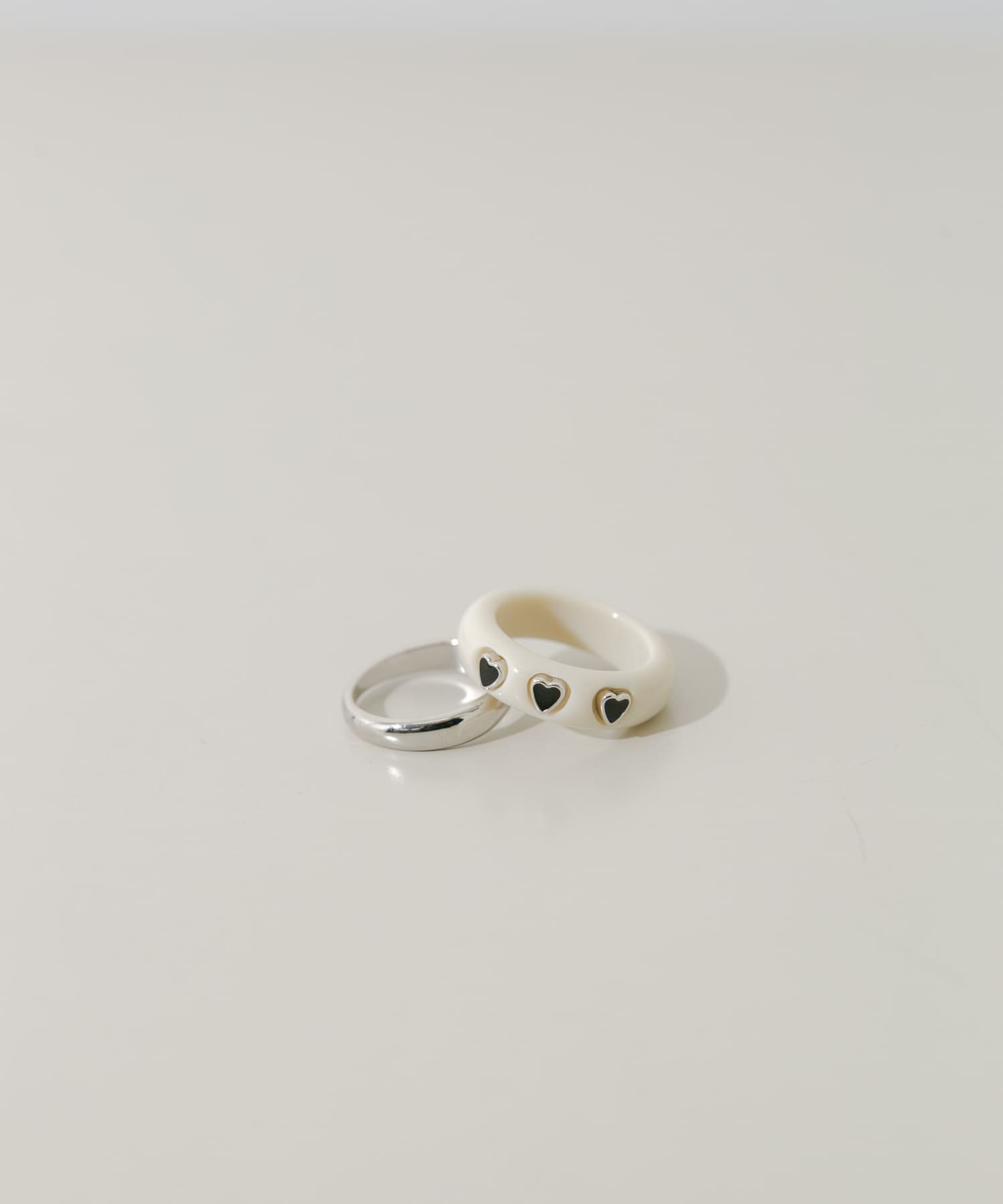 【SALE／50%OFF】SMELLY ハートモチーフ2セットリング スメリー アクセサリー・腕時計 リング・指輪 ホワイト