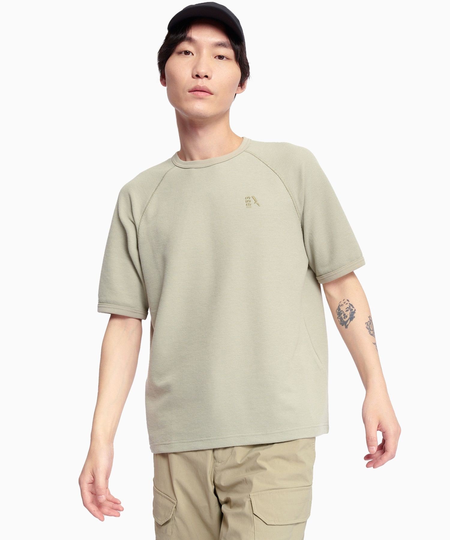 【SALE／30%OFF】AIGLE UVカット 吸水速乾 ラグランスリーブ ワンポイント刺繍ロゴ ワッフル半袖ニットTシャツ エーグル トップス カットソー・Tシャツ ブラック【送料無料】