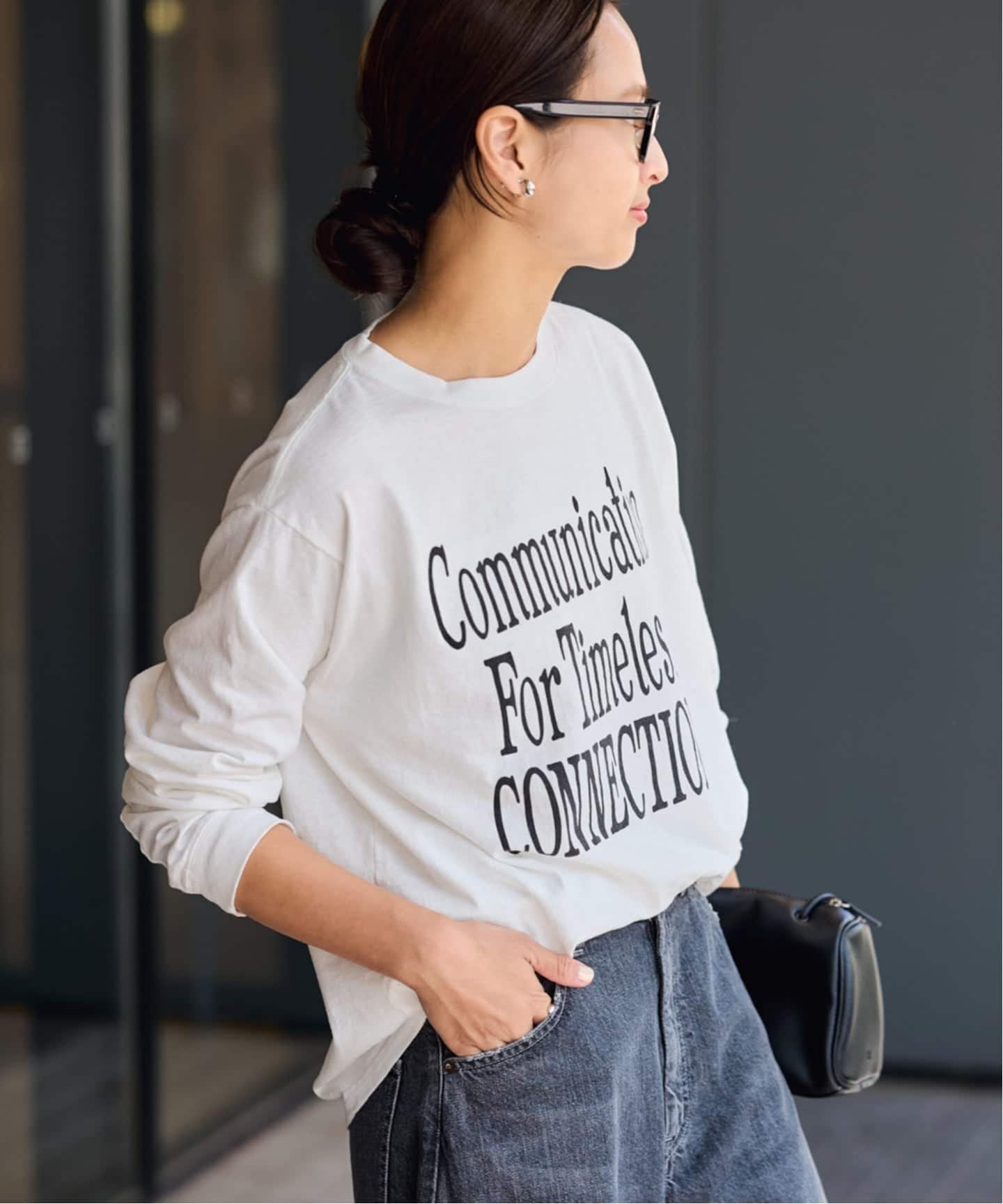 FRAMeWORK メッセージロゴロングTシャツ フレームワーク トップス カットソー・Tシャツ ホワイト ベー..