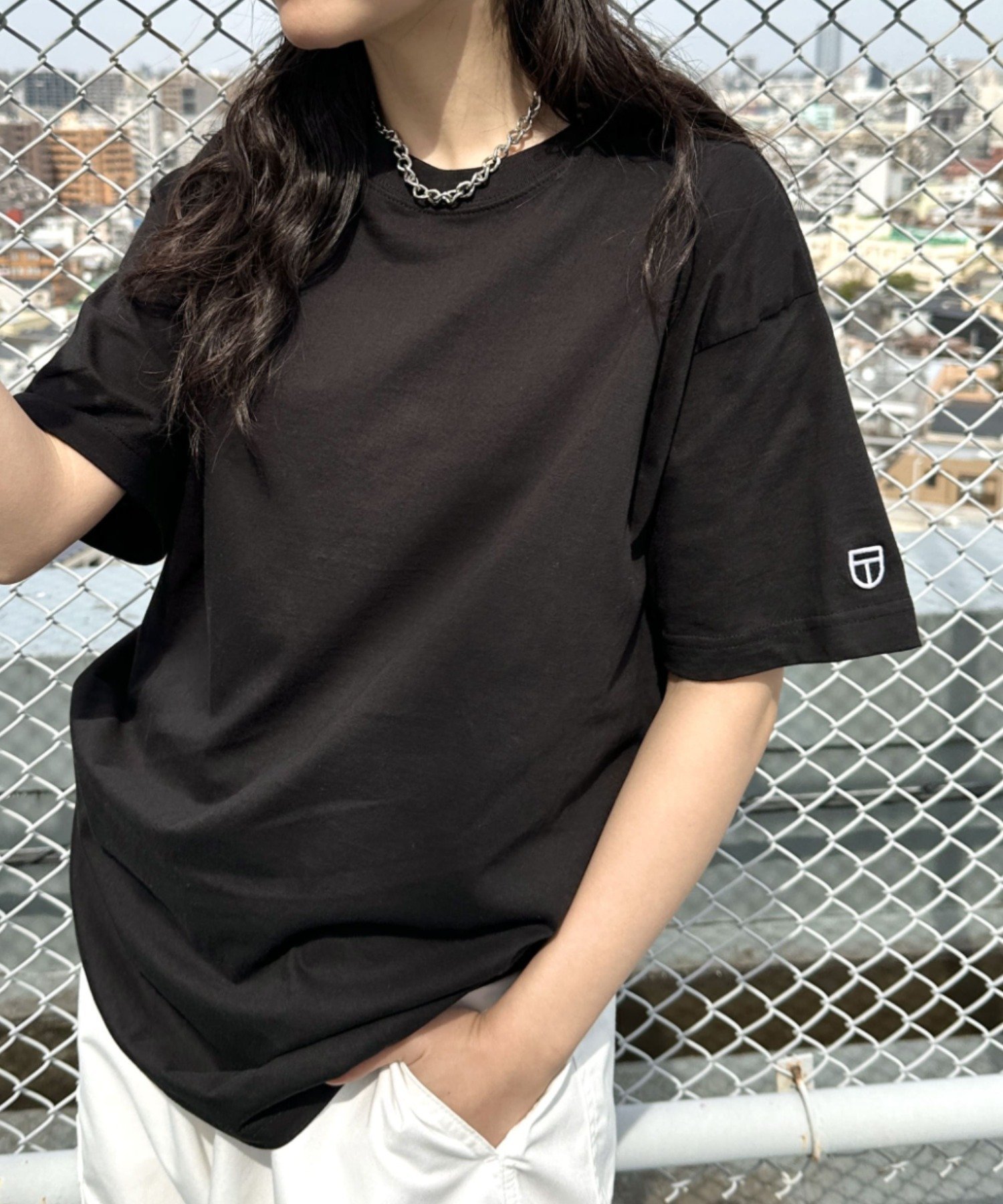 【SALE／55%OFF】NEWTRAL NEWTRAL(ニュートラル)/205 5.6oz スタンダードエンブレムT アウトフィッターラボ トップス カットソー・Tシャツ ブラック グレー ホワイト ネイビー ピンク ベージュ レッド ブルー