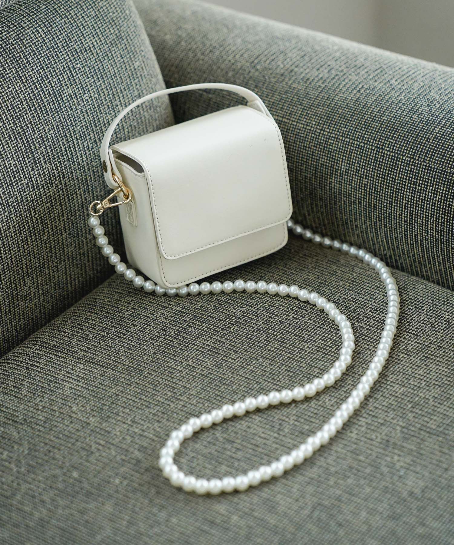 【SALE／50%OFF】mysty woman (W)パールチェーンミニBAG ミスティウーマン バッグ ショルダーバッグ ホワイト パープル ブラックのサムネイル