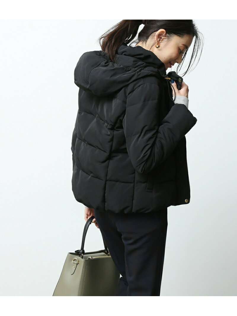 【SALE／70%OFF】ROPE' 【Oggi 1月号掲載】グログランフードショートダウン ロペ ジャケット・アウター ダウンジャケット・ダウンベスト ブラック ブラウン【送料無料】のサムネイル