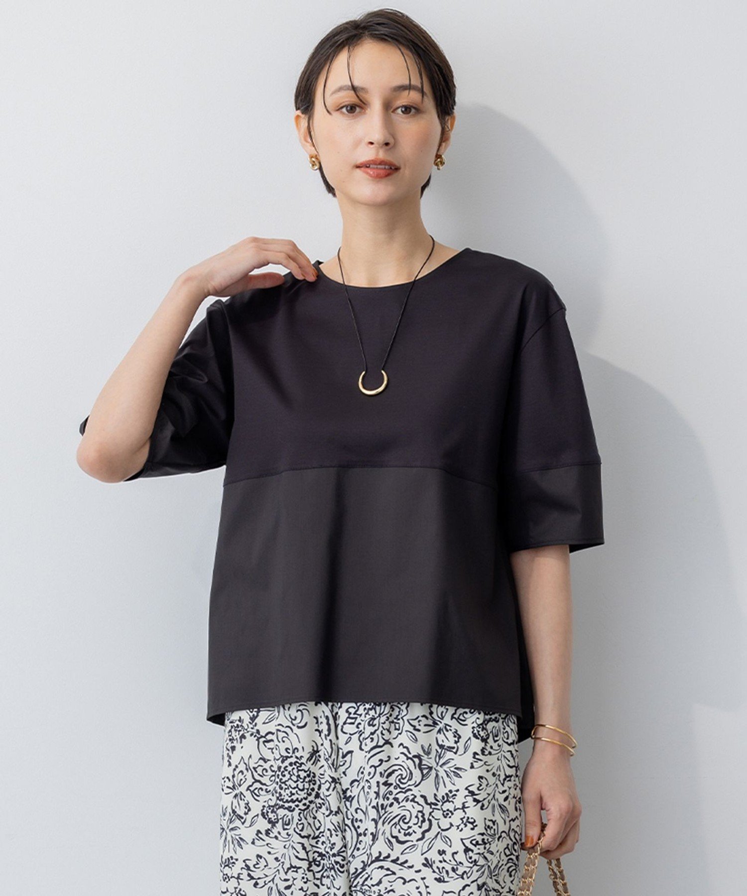 23区 S 【洗える】シルエットスムースコンビ バックフレア カットソー ニジュウサンク トップス カットソー・Tシャツ ブラック ベージュ