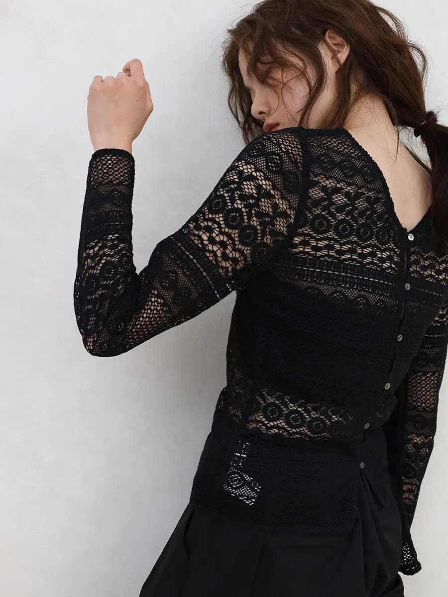 FIKA. Crochet knit cardigan ラシュッド トップス シャツ・ブラウス ブラック ホワイト レッド【送料無料】