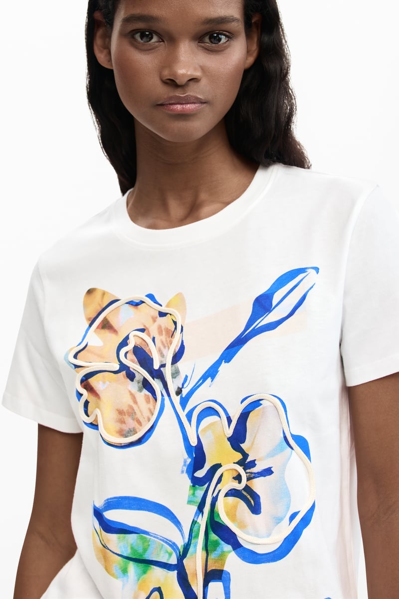 花柄の庭のTシャツ デシグアル トップス カットソー・Tシャツ ホワイト