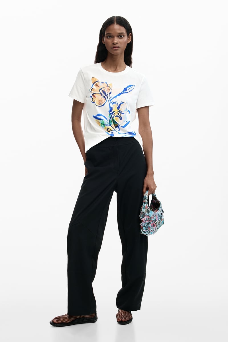 花柄の庭のTシャツ デシグアル トップス カットソー・Tシャツ ホワイト