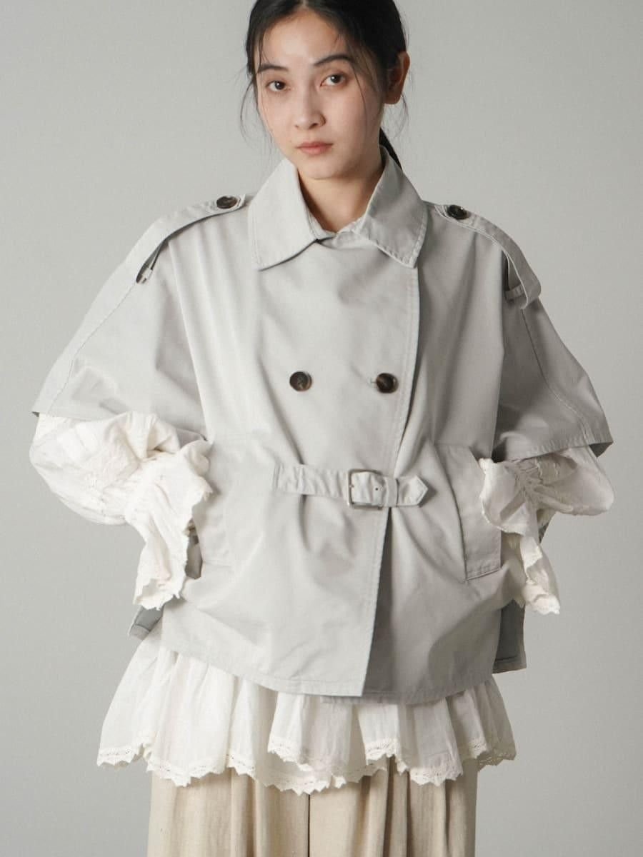 FIKA. Trench cape jacket ラシュッド ジャケット・アウター その他のジャケット・アウター ベージュ【送料無料】