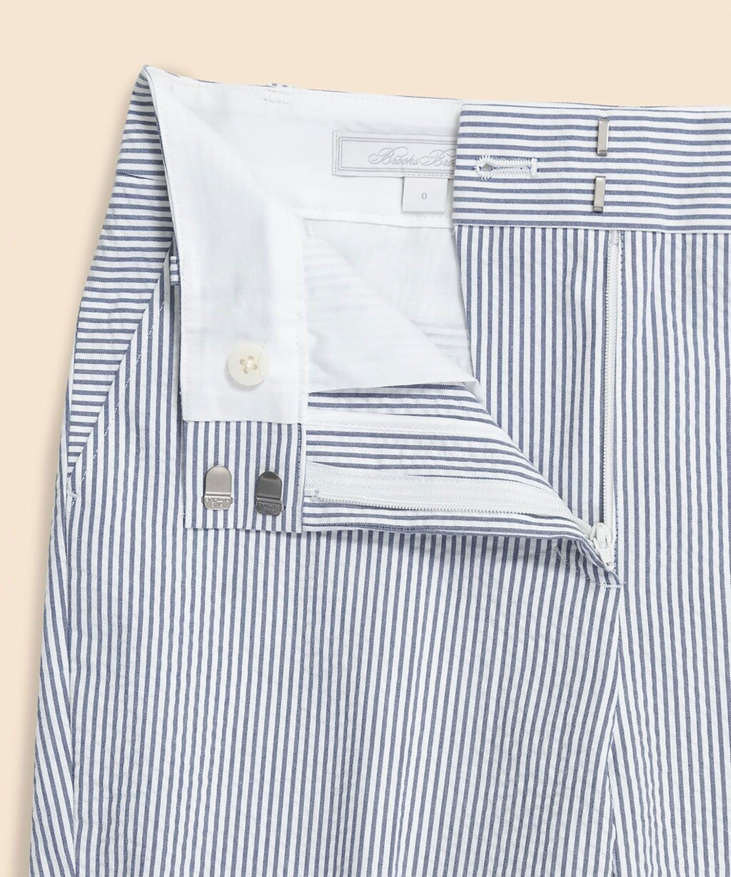 BROOKS BROTHERS コットン シアサッカーストライプ プレーンフロント クロップドパンツ ブルックス ブラザーズ パンツ スラックス・ドレスパンツ ホワイト【送料無料】