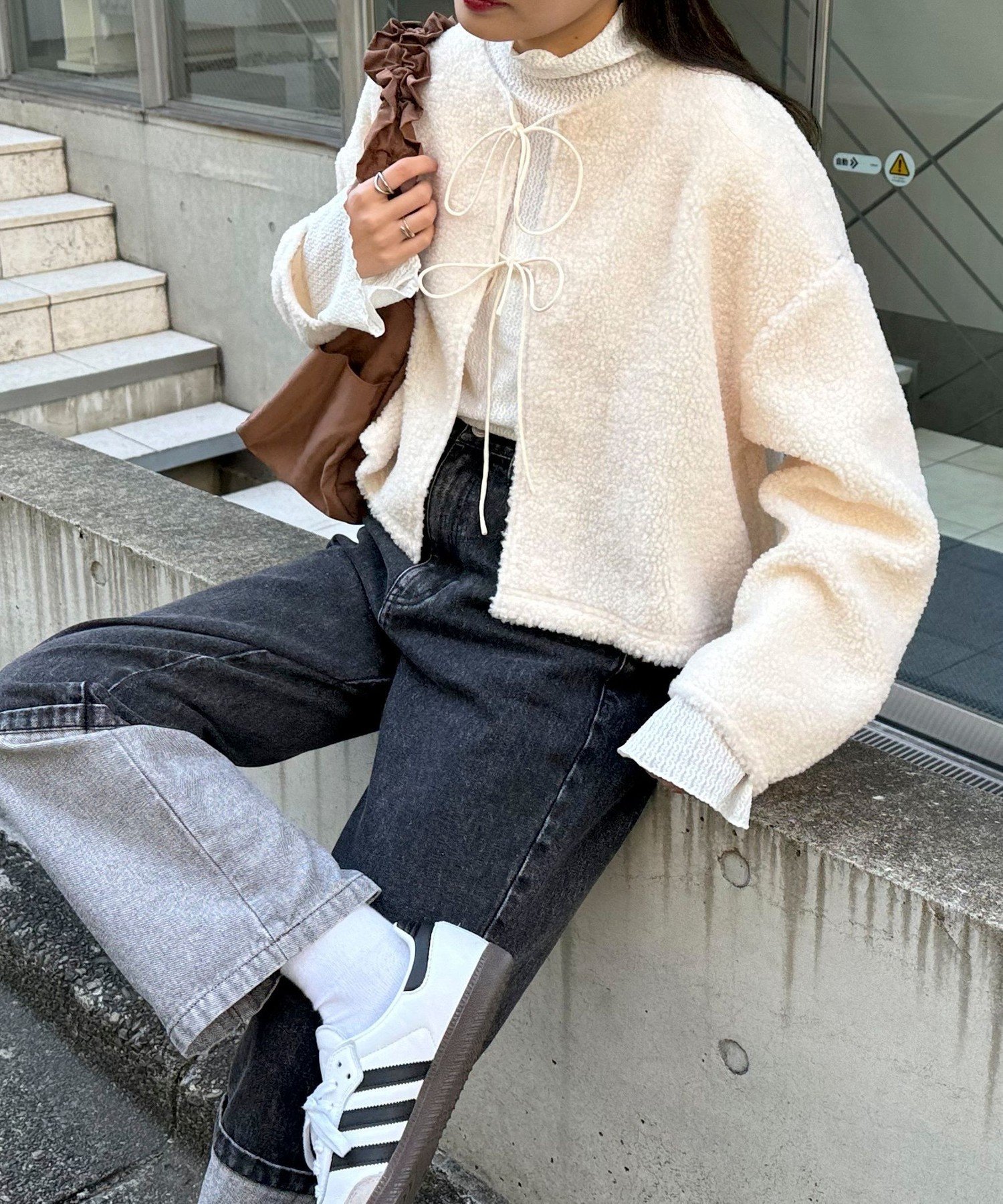 【SALE／50%OFF】fredy emue ボアボレロ フレディ アンド グロスター トップス カーディガン ホワイト ベージュ グレー【送料無料】のサムネイル