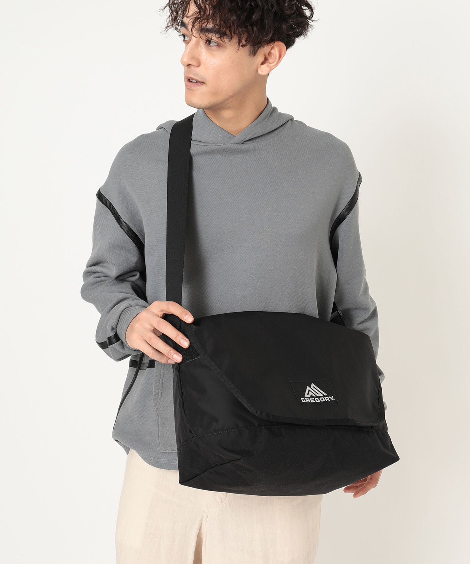 【公式】GREGORY オーセンティックメッセンジャー 25L グレゴリー バッグ メッセンジャーバッグ ブラック