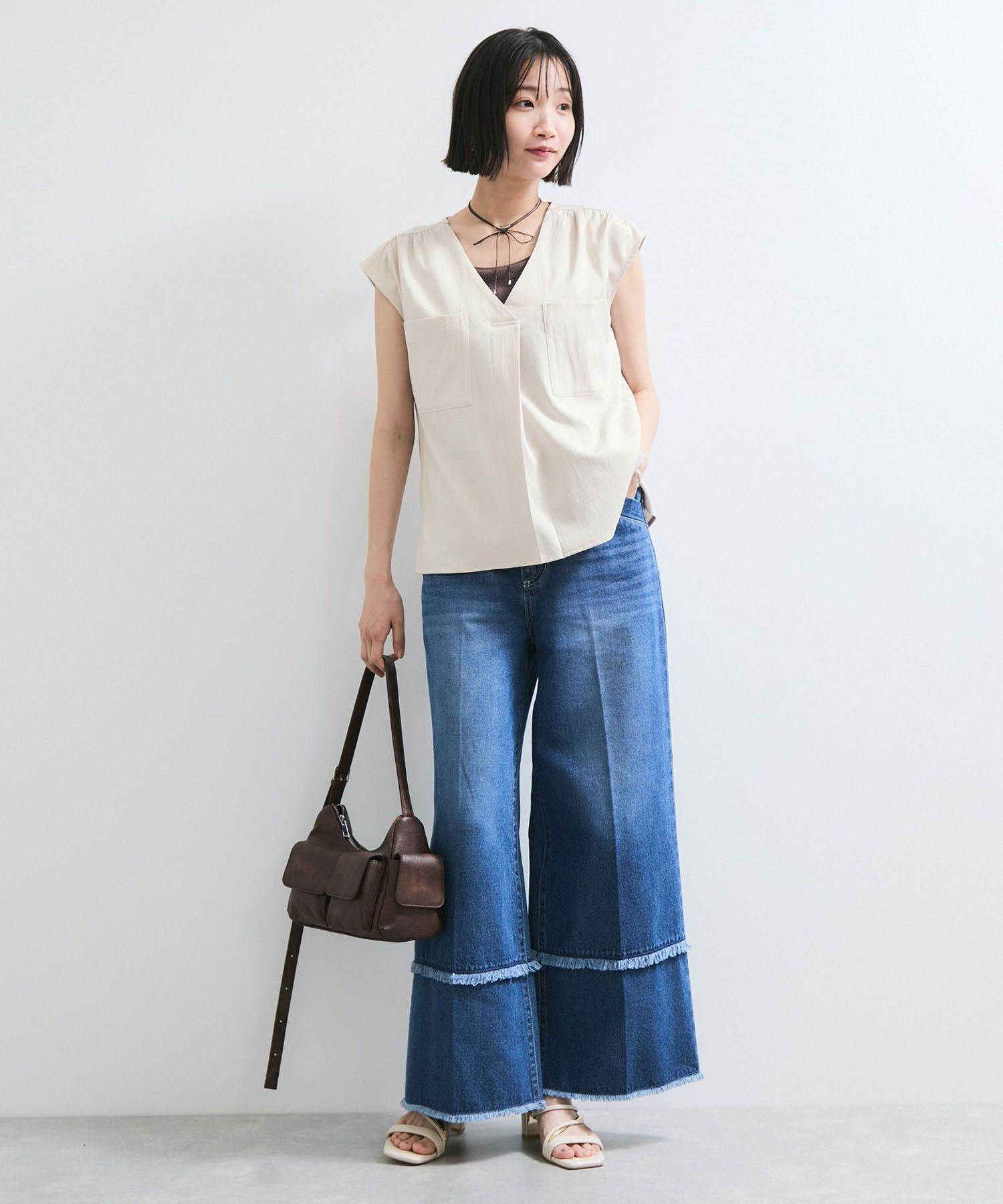 VIS 【WEB限定】【セットアップ対応】Vネックフレンチスリーブブラウス/通勤対応 ビス トップス シャツ・ブラウス ブラウン ベージュ