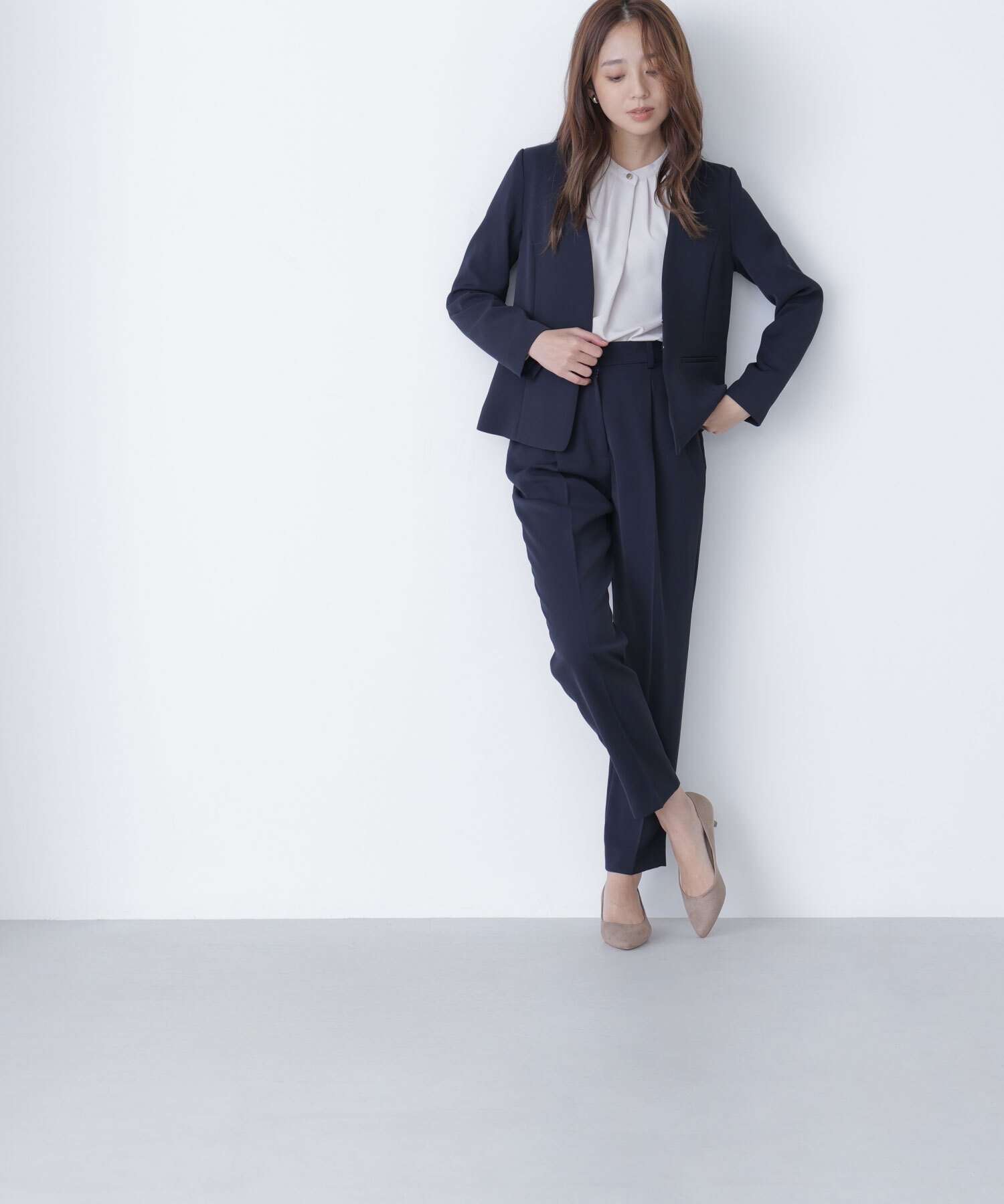 極美品 ナチュラルビューティーベーシック ノーカラー パンツスーツ グレー L 楽天市場】ナチュラルビューティーベーシック パンツスーツの通販