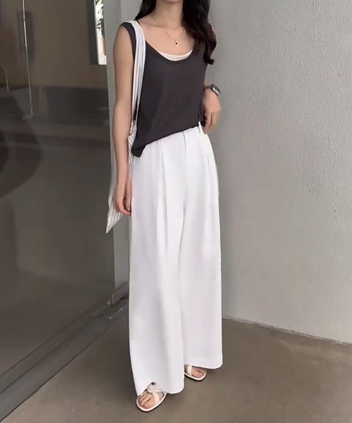 BANICO/ハイウエストタックワイドパンツ アイモハ パンツ その他のパンツ ホワイト ブラック