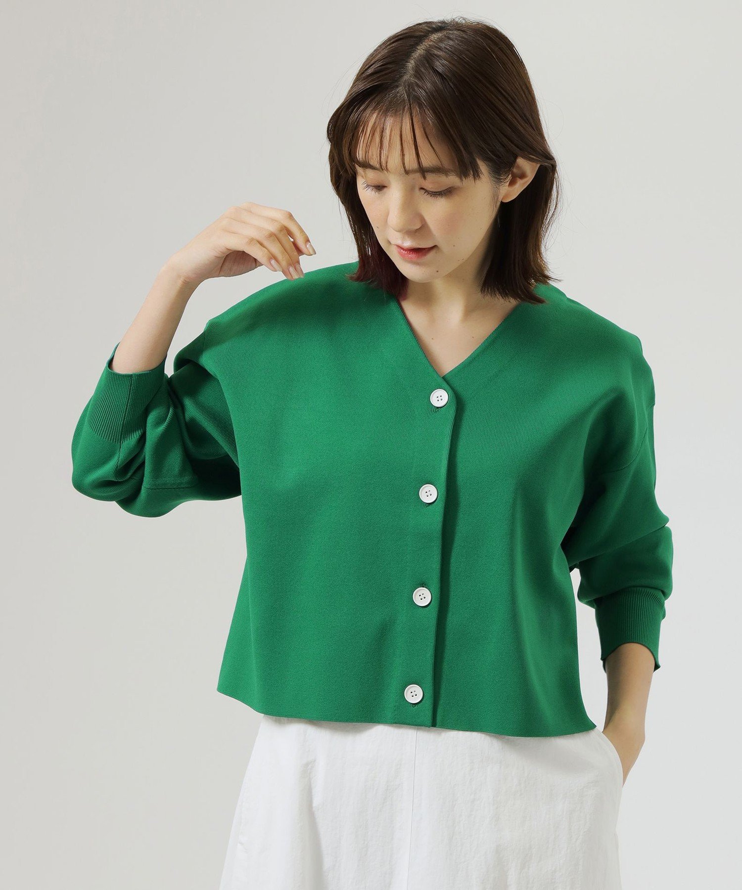 【SALE／50%OFF】CAST: 【着回し抜群】フォルムニットブルゾン キャスト コロン トップス ニット グリーン ホワイト ネイビー【送料無料】のサムネイル