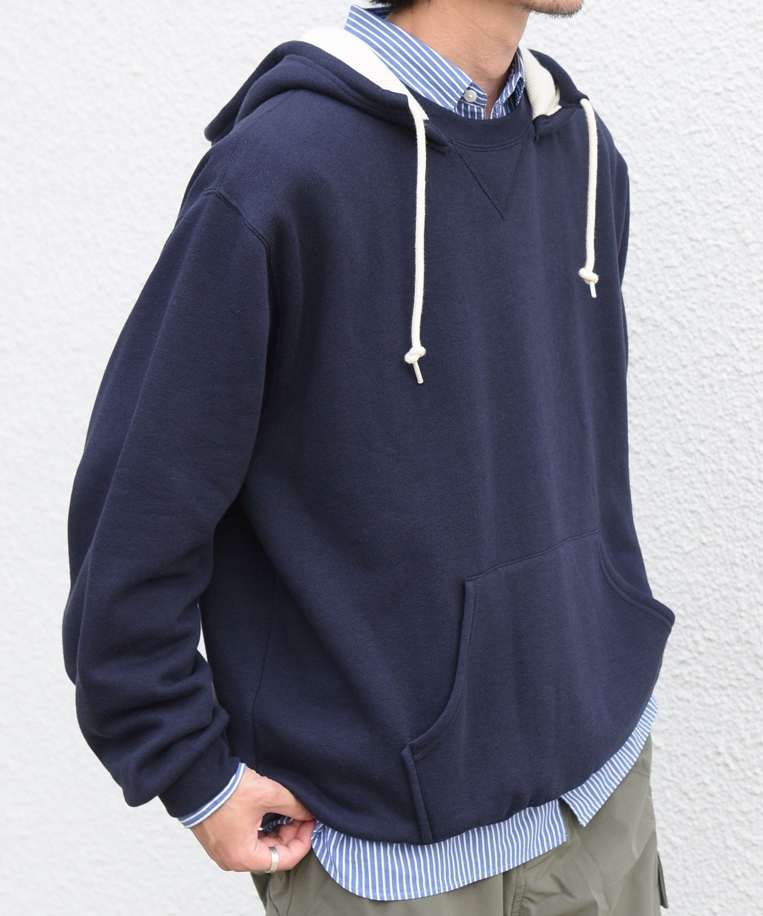 SHIPS any 【SHIPS any別注】RUSSELL ATHLETIC: ワンポイント ロゴ 裏起毛 プルオーバー パーカー◆ シップス トップス スウェット・トレーナー グレー ブラウン ネイビー【送料無料】