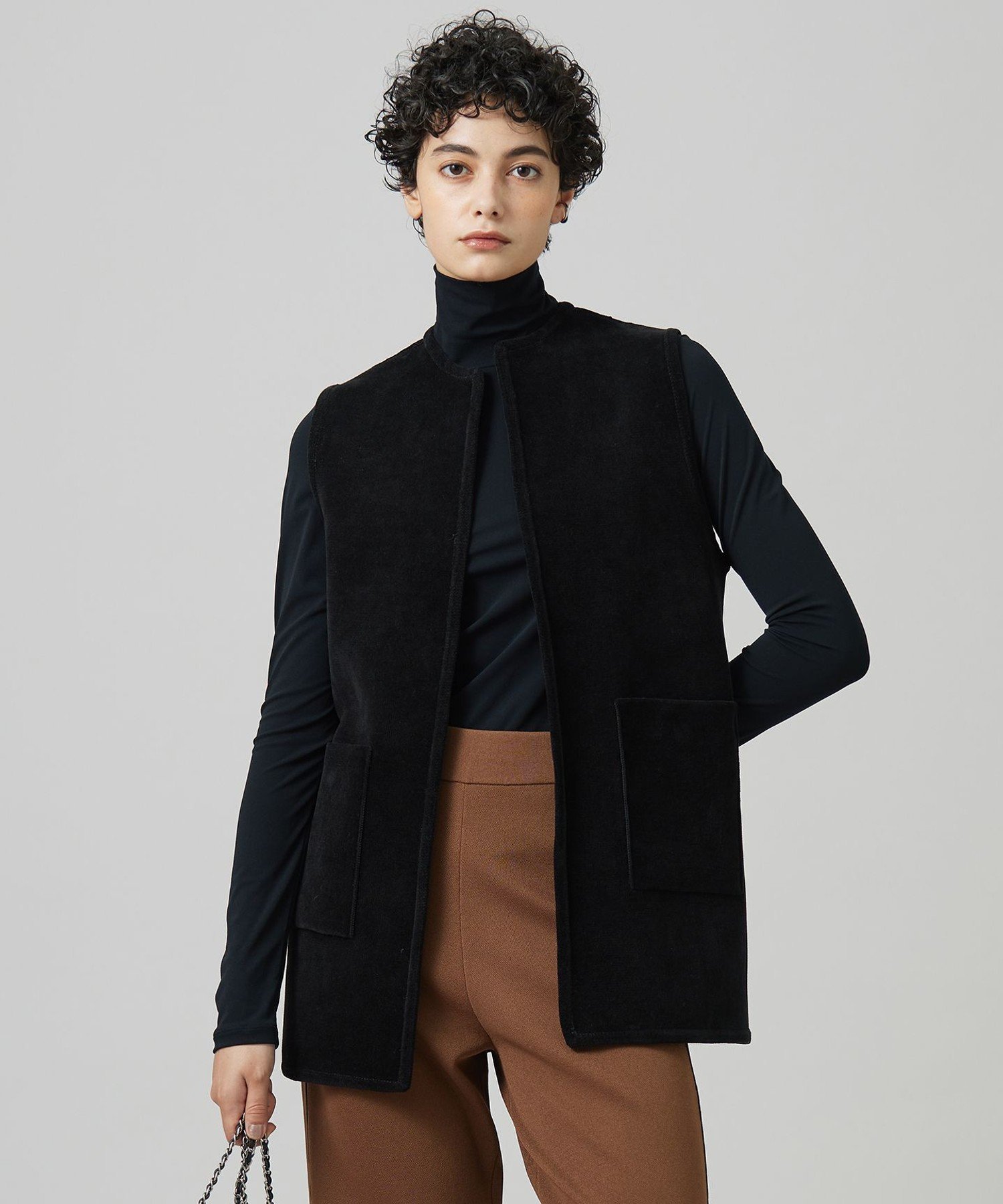 Rakuten Fashionの【SALE／40%OFF】ICB 【洗える】スウェードライクニットジレ アイシービー トップス ベスト・ジレ ブラック【送料無料】｜アングル2