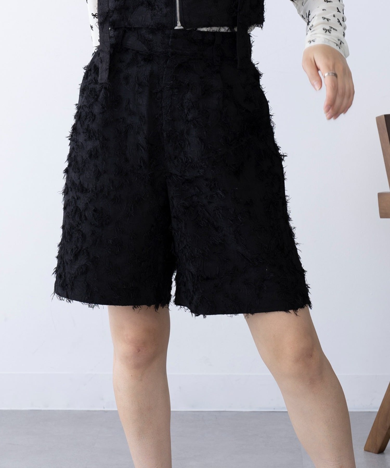 【SALE／30%OFF】MAGASIN DE MODE Chou Chou MAGASIN DE MODE Chou Chou/フリンジジャカードショートパンツ trc セットアップセブン パンツ その他のパンツ ブラック ピンク【送料無料】