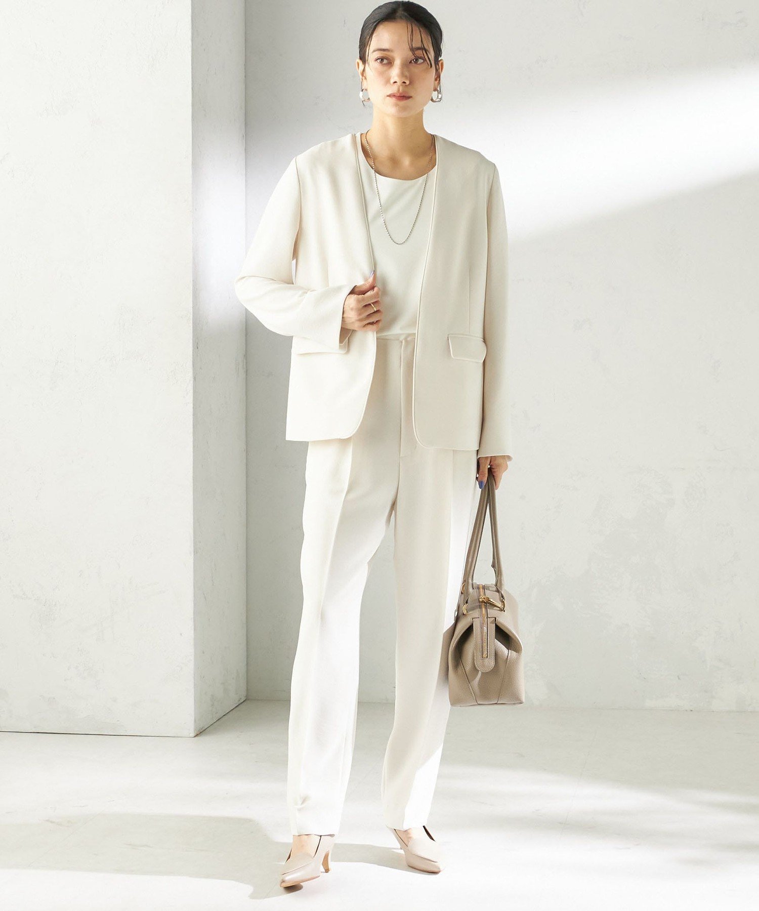 WOMEN ＜接触冷感 / UVカット＞Refinel テーパード パンツ(セレモニー対応可) シップス パンツ その他のパンツ ネイビー ホワイト