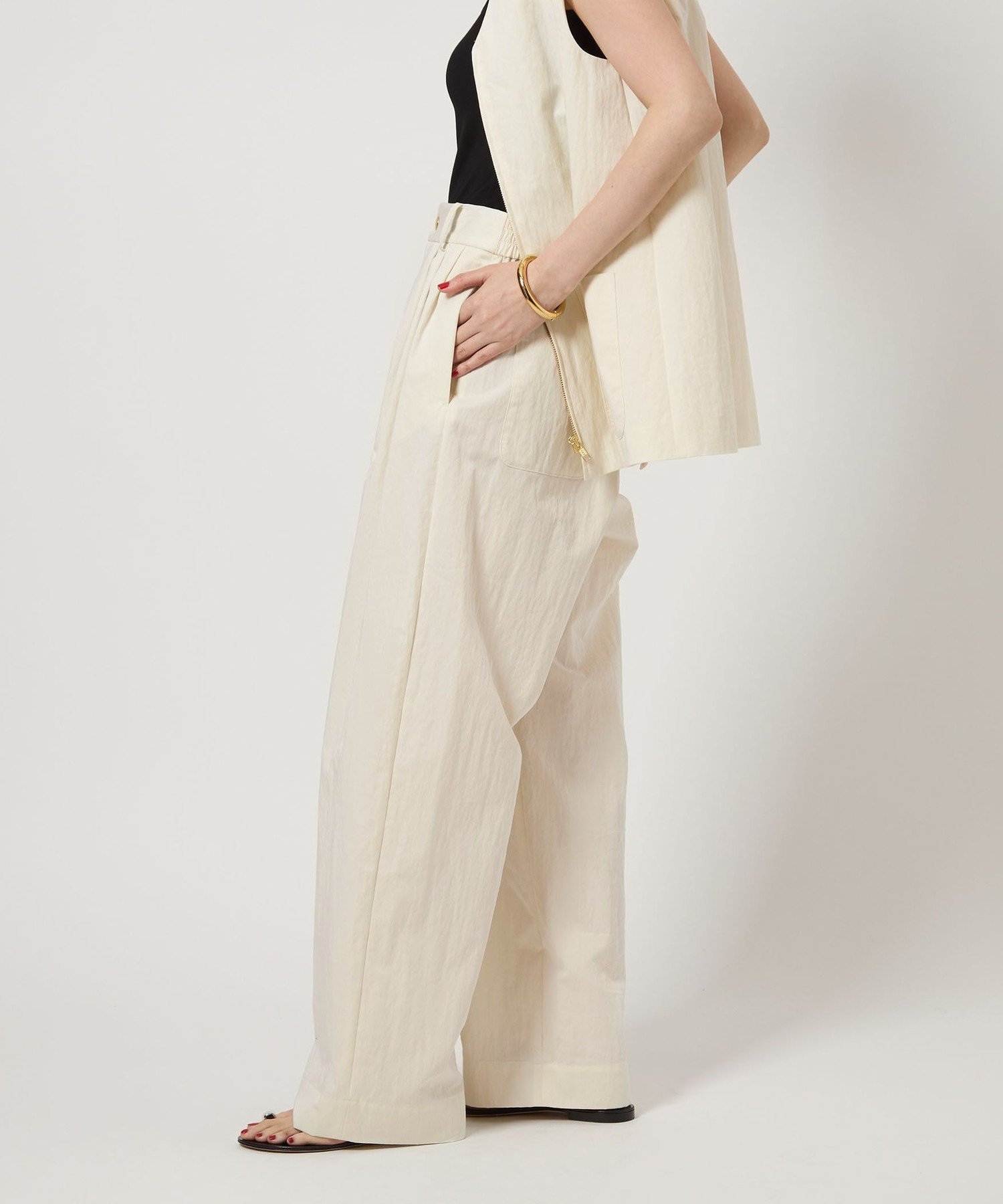 【SALE／30%OFF】conte ＜conte＞タック イージー ワイドパンツ ユナイテッドアローズ アウトレット パンツ その他のパンツ ベージュ ホワイト【送料無料】 3