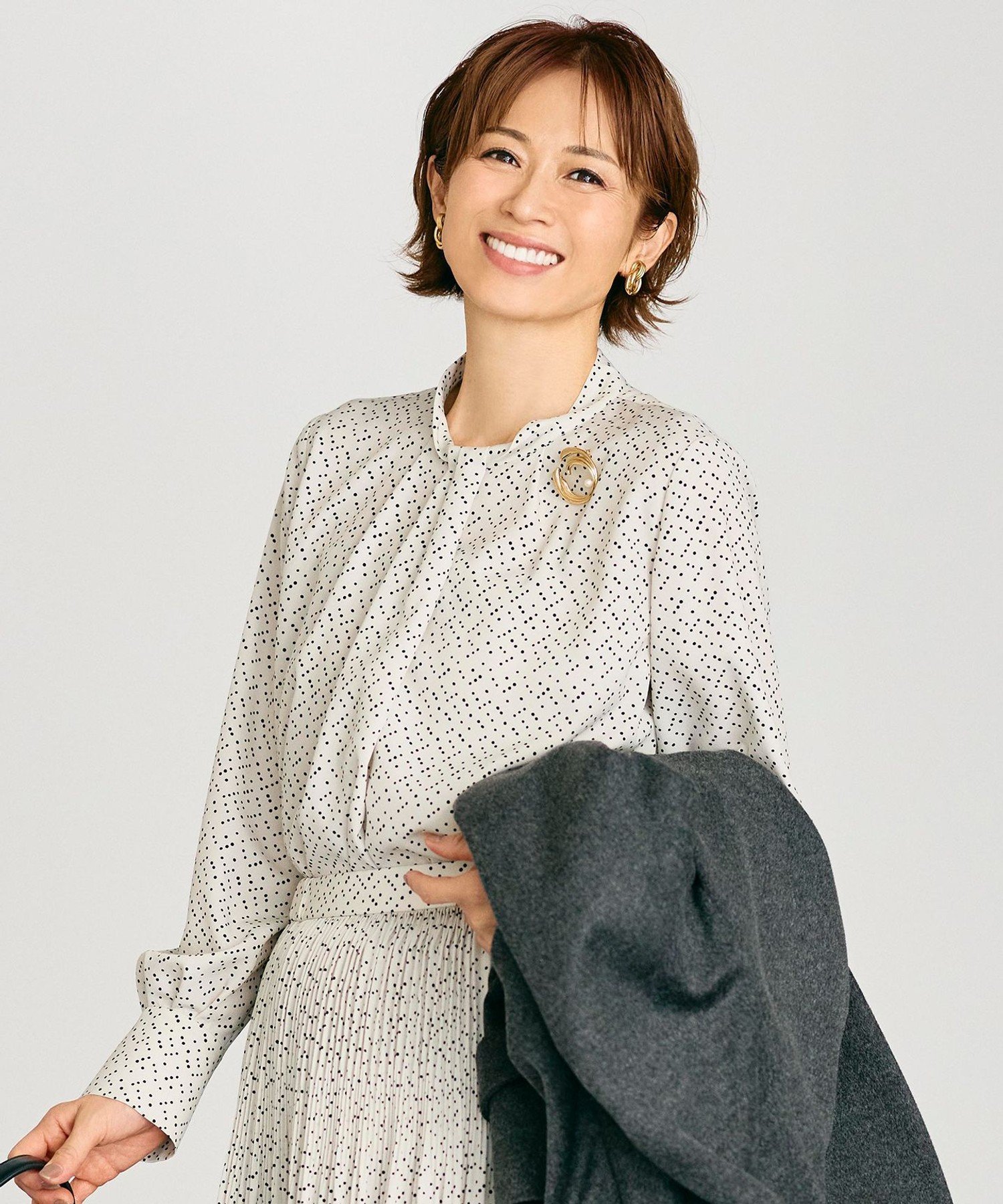 自由区 L 【17号サイズまで展開人気素材・人気素材・新色追加・カタログ掲載・セットアップ対応】ライトサテン ブラウス ジユウク トップス シャツ・ブラウス ブラック ネイビー ブラウン ホワイト ベージュ