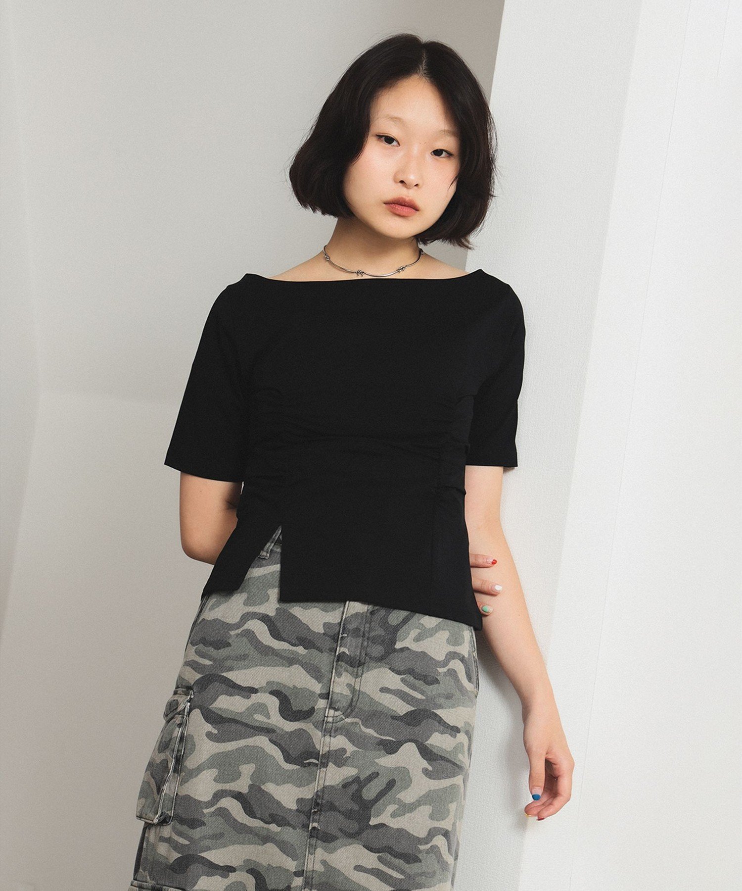 【SALE／50%OFF】Ray BEAMS ボートネック スリット フィット Tシャツ ビームス アウトレット トップス カットソー・Tシャツ レッド ブラック【送料無料】