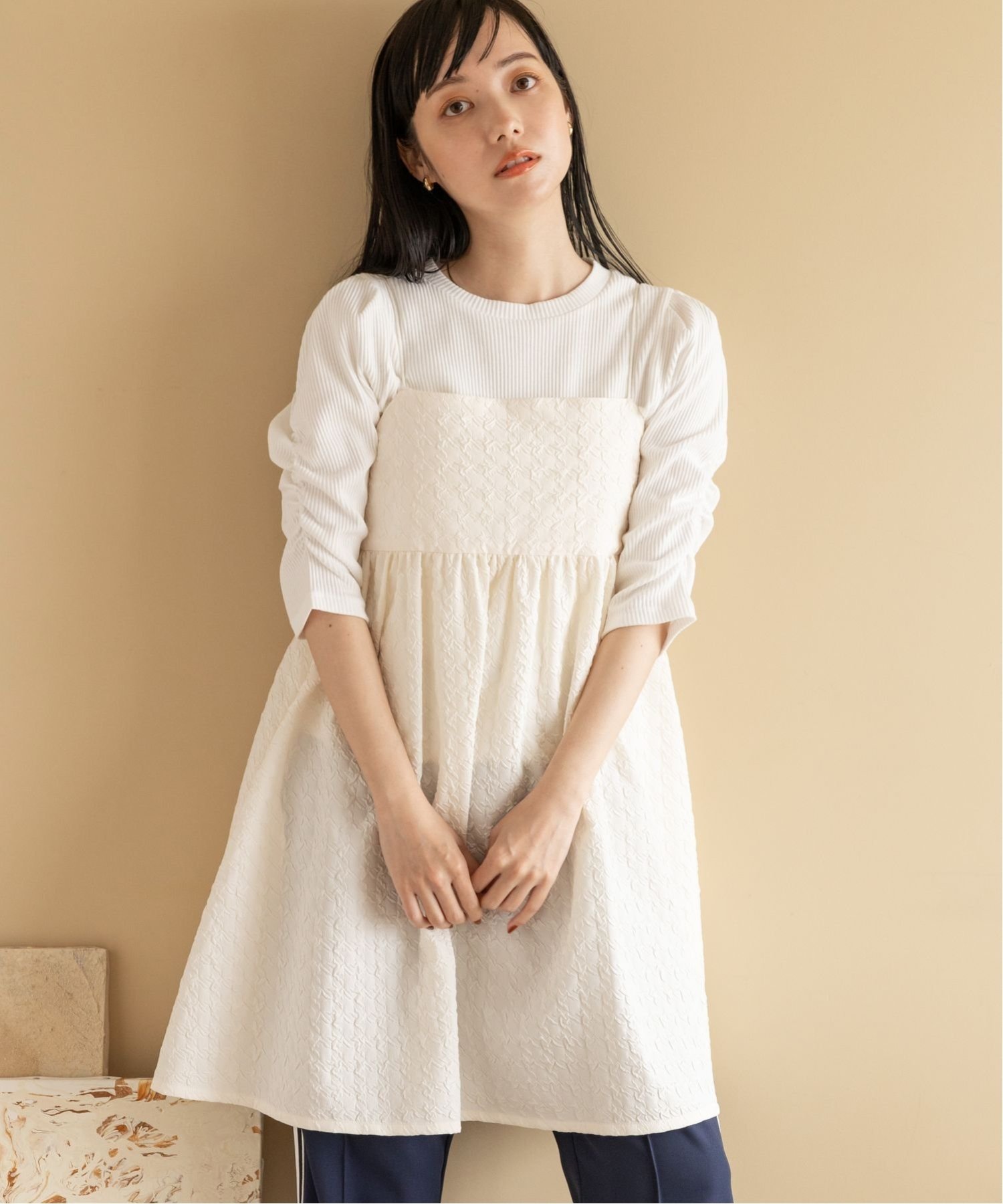 LOWRYS FARM エンボスキャミチュニック ローリーズファーム トップス キャミソール ホワイト ブラック ブルー【送料無料】のサムネイル