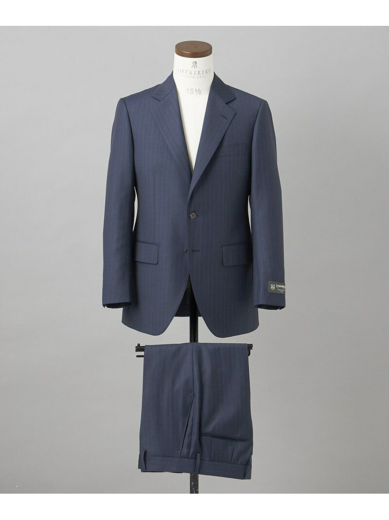 gotairiku（ゴタイリク）【DORMEUIL】AMADEUS365 スーツ(ネイビーストライプ)DORMEUIL　アマデウス365【商品特徴】365日活躍する万能オールシーズンスーツ【着用期間】オールシーズン【シルエット】五大陸のレギュラーシルエット。程よいシェイプ感があります。パンツの裾は少しテーパードしてスッキリしています。【コーディネート/関連アイテム】シャツ&タイ：通常のビジネス使いとしては勿論、お受験の場面でも好印象のスーツです。ニット：テレワーク等のビジネスカジュアルとして、襟のないトップスとのスタイリングも素敵です。新たなスーツの着こなしををお楽しみいただけます。【機能性】ナチュラルストレッチ【素材特徴】現在のドーメル社服地コレクションの中で最も人気のあるアマデウスと同じ厳選されたSuoer100's原料を使用し、ヨコ糸を細くすることにより従来の目付310g/mより軽量化(260g/m)を図り、365日シーズン問わず着用可能となったアマデウスシリーズのアマデウス365になります。従来のアマデウスの特徴を持った厳選された原毛と英国独自のしっかりとした打ち込み、そして仕上げによる重厚な光沢感が特徴です。品質と美しさはドーメルの伝統に裏付けされた生産方法により誕生します。アマデウスは発表から30数年経った現在もドーメル社もシンボルコレクションのひとつであり、流行に左右されないクラシックさを大切にした永遠のプレステージ素材です。【仕様特徴】接着芯地仕様芯地：表地の風合いを損ねないように柔らかい芯材を使った接着仕様衿芯：着心地を左右する衿周りにはアイリッシュリネン(英W・クラーク)の形態安定性を利用して立体感を出しました。裏地：胴裏には吸湿・放湿性、制電性に優れた素材に、袖裏には滑りの良いキュプラを使用。釦：オリジナルのユリア素材のボタンで繊細な形状と表面にヴィンテージ加工を施しました。マーベルト仕様：マーベルトと呼ばれる腰裏パーツがつくことで、フィット感と耐久性がUP。本シック：股ズレ防止用のスレキ膝裏：キュプラ裏地をつけて滑りを向上し膝抜けを軽減。【裏地の仕様】背抜き【その他/生地メーカー説明】DORMEUIL（ドーメル）：フランスの生地商社として1842年創業。イギリスの質実剛健な技術を使いながらフランスのエスプリやエレガンスを表現する特徴的なブランドです。五大陸では2013AWより取り組みがスタートし数々のオリジナルクオリティーをドーメル社と作り上げてきました。■同シリーズ*ネイビーストライプ（SRGOCS0380）*グレーストライプ（SRGOCS0381）*ライトグレーチェック（SVGOCS0382）※画像はサンプルを使用しているため、実際にお届けする商品と仕様やサイズが異なる場合がございます。※画像の商品はサンプルです。実際の商品と色味、仕様、加工、サイズ、素材等が若干異なる場合がございます。※照明の関係により、実際よりもやや明るく見える場合がございます。またパソコンなどの環境により、若干製品と画像のカラーが異なる場合もございます。予めご了承くださいませ。型番：SRGOCS0380-f-2 KR6025【採寸】サイズ前身頃後身頃身幅肩幅ウエスト(ジャケット)そで丈袖(二の腕)幅ウエスト(パンツ)ヒップ股上股下もも周りひざ幅すそ周り3877.074.050.045.592.061.018.584.0100.027.592.061.022.538.0商品のサイズについて【商品詳細】中国素材：ネイビー系1：【上衣】[表地]毛:100%[胴裏]レーヨン、ポリエステル[袖裏]キュプラ【組下】[表地]毛:100%[裏地]キュプラサイズ：38[38]【上衣】洗濯不可 漂白不可 タンブル乾燥不可 アイロンは150℃まで 弱いドライクリーニング可 ウェットクリーニング不可【組下】洗濯不可 漂白不可 タンブル乾燥不可 アイロンは150℃まで 弱いドライクリーニング可 ウェットクリーニング不可※画面上と実物では多少色具合が異なって見える場合もございます。ご了承ください。商品のカラーについて 【予約商品について】 ※「先行予約販売中」「予約販売中」をご注文の際は予約商品についてをご確認ください。■重要なお知らせ※ 当店では、ギフト配送サービス及びラッピングサービスを行っておりません。ご注文者様とお届け先が違う場合でも、タグ（値札）付「納品書 兼 返品連絡票」同梱の状態でお送り致しますのでご了承ください。 ラッピング・ギフト配送について※ 2点以上ご購入の場合、全ての商品が揃い次第一括でのお届けとなります。お届け予定日の異なる商品をお買い上げの場合はご注意下さい。お急ぎの商品がございましたら分けてご購入いただきますようお願い致します。発送について ※ 買い物カートに入れるだけでは在庫確保されませんのでお早めに購入手続きをしてください。当店では在庫を複数サイトで共有しているため、同時にご注文があった場合、売切れとなってしまう事がございます。お手数ですが、ご注文後に当店からお送りする「ご注文内容の確認メール」をご確認ください。ご注文の確定について ※ Rakuten Fashionの商品ページに記載しているメーカー希望小売価格は、楽天市場「商品価格ナビ」に登録されている価格に準じています。 商品の価格についてgotairikugotairikuのセットアップスーツスーツ・フォーマルご注文・お届けについて発送ガイドラッピンググッズ3,980円以上送料無料ご利用ガイド