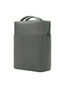 Incase（インケース）(U)INCO100685-SIV A.R.C. Tech Tote (Grey) トートバック Incase小回りのきくコンパクトなサイズ感に加え、高い収納力と高性能を搭載したこれまでにない次世代型ショルダーバッグメインファブリックには、水や汚れに強い撥水加工を施したリサイクルポリエステルを使用し、多様なギミックを搭載。ビジネスシーンは勿論、より都会的でタウンユースに特化した無駄のないデザインが特徴です。コンパクトなサイズ感と、ユーティリティなギミックとポケットが搭載されたショルダーバッグです。・裏地には、抗菌加工を施した生地を使用・フロントパネルポケットには、小分けポケット・水や汚れに強い撥水コーティングが施されたリサイクルポリエステル生地と、防水性と耐久性に優れたコーティングが施されたリサイクルポリエステル生地を部分部分に採用・ジップは、信頼性の高いYKK社製容量（リットル数）はあくまで目安としてお考えください。※バッグの容量（リットル数）の計算方法はJIS規格での定めはなく、各ブランドによって異なります。同じ容量（リットル数）でも形状やポケットの数などにより収納できる荷物の量は変わってきます。インケース トートバッグ ビジネスバック型番：137222053004-11-009 GU5088【採寸】サイズ横奥行き高さ容量(ℓ)ONE SIZE29.0cm10.0cm36.0cm10.4l商品のサイズについて【商品詳細】中国/ベトナム素材：リサイクルポリエステルコーティングリサイクルポリエステルサイズ：ONE SIZE※画面上と実物では多少色具合が異なって見える場合もございます。ご了承ください。商品のカラーについて 【予約商品について】 ※「先行予約販売中」「予約販売中」をご注文の際は予約商品についてをご確認ください。■重要なお知らせ※ 当店では、ギフト配送サービス及びラッピングサービスを行っておりません。ご注文者様とお届け先が違う場合でも、タグ（値札）付「納品書 兼 返品連絡票」同梱の状態でお送り致しますのでご了承ください。 ラッピング・ギフト配送について※ 2点以上ご購入の場合、全ての商品が揃い次第一括でのお届けとなります。お届け予定日の異なる商品をお買い上げの場合はご注意下さい。お急ぎの商品がございましたら分けてご購入いただきますようお願い致します。発送について ※ 買い物カートに入れるだけでは在庫確保されませんのでお早めに購入手続きをしてください。当店では在庫を複数サイトで共有しているため、同時にご注文があった場合、売切れとなってしまう事がございます。お手数ですが、ご注文後に当店からお送りする「ご注文内容の確認メール」をご確認ください。ご注文の確定について ※ Rakuten Fashionの商品ページに記載しているメーカー希望小売価格は、楽天市場「商品価格ナビ」に登録されている価格に準じています。 商品の価格についてIncaseIncaseのトートバッグバッグご注文・お届けについて発送ガイドラッピンググッズ3,980円以上送料無料ご利用ガイド