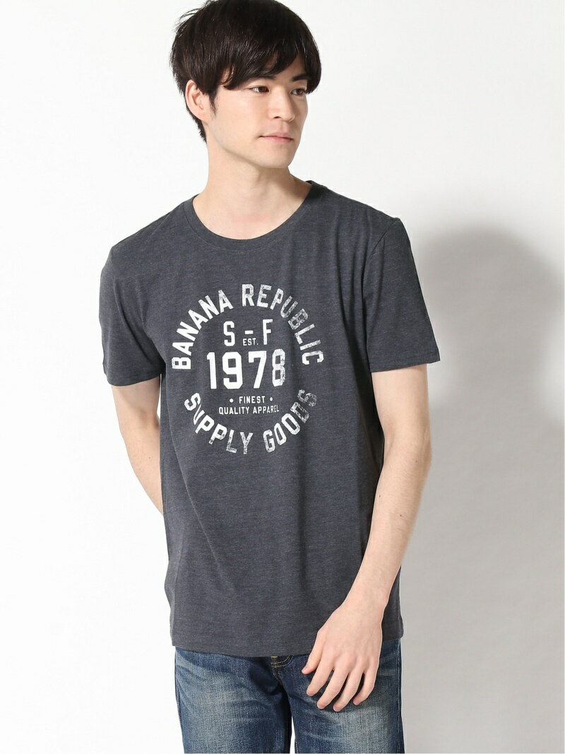 【SALE／83%OFF】BANANA REPUBLIC FACTORY STORE (M)【BANANA REPUBLIC FACTORY STORE】日本限定 1978 ロゴ エコTシャツ バナナ・リパブリック ファクトリーストアー トップス カットソー・Tシャツ ネイビー【RBA_E】