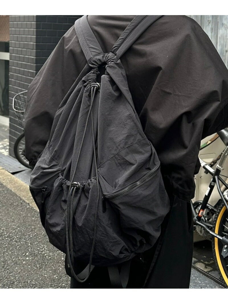 Chikashitsu + 【Chikashitsu +】pocket string backpack ネバーマインドザエックスユー／チカシツプラ..