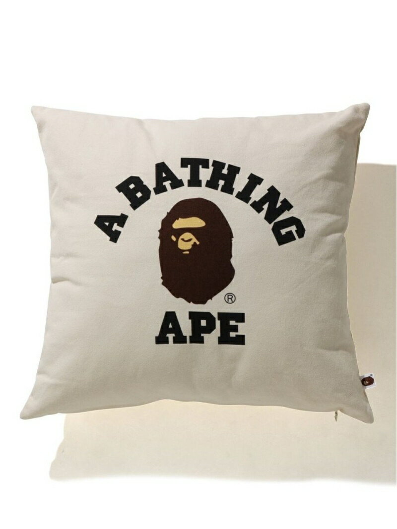 A BATHING APE COLLEGE SQUARE CUSHION M A xCVO GCv CeAEG NbVENbVJo[ zCgyz