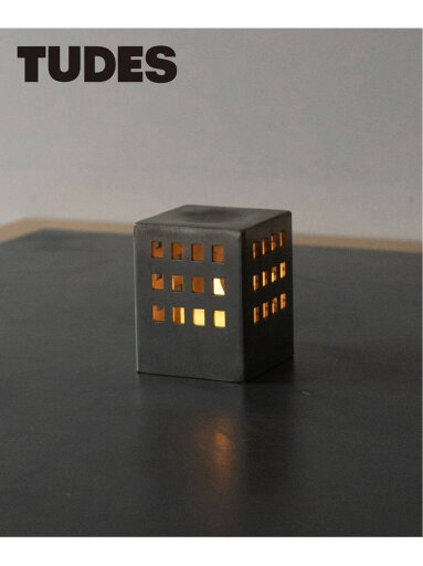 JOURNAL STANDARD FURNITURE 【TUDES/トゥーデス】APARTMENT L キャンドルホルダー ジャーナルスタンダードファニチャー インテリア・生活雑貨 ディフューザー・お香・アロマオイル・キャンドル シルバー【送料無料】 JOURNAL STANDARD FURNITURE 【TUDES/トゥーデス】APARTMENT L キャンドルホルダー ジャーナルスタンダードファニチャー インテリア・生活雑貨 ディフューザー・お香・アロマオイル・キャンドル シルバー【送料無料】