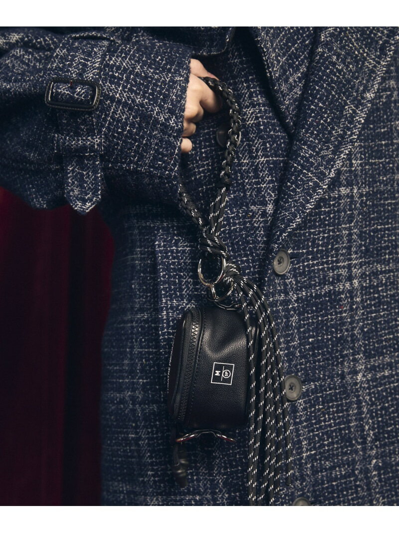 MAISON SPECIAL 【THEATRE PRODUCTS】Collaboration With Charm Shoulder Leather Back メゾンスペシャル 財布・ポーチ・ケース ポーチ ブラック【先行予約】*【送料無料】