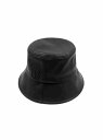 LHP（エルエイチピー）VERUTUM/ヴェルタム/HAT All Black Leather BucketVERUTUMヴェルタムのロゴマークが刺繍で置かれたバケットハットです。前後にお好みの方向に着用できます。サイズはFREEで1サイズで作られています。VERUTUM（ヴェルタム）・・・VERUTUM（ヴェルタム）は、「槍」という意味のギリシャ語であり、古代ギリシャの女神が自らの身を守るために肌身離さず持っていたという武器をイメージしています。常に高い品質基準と実用性を維持しながら、最新のトレンドを追求しています。同時にスタンダードでシンプルなトータルファッションブランドとしてさらに成長していくことを約束いたします。型番：784-3274324-010-42 HV5888【採寸】F：高さ9cm、つば7cm、頭周り59cm商品のサイズについて【商品詳細】韓国製素材：（表地）ポリウレタン100%サイズ：F手洗い、ドライクリーニング不可※画面上と実物では多少色具合が異なって見える場合もございます。ご了承ください。商品のカラーについて 【予約商品について】 ※「先行予約販売中」「予約販売中」をご注文の際は予約商品についてをご確認ください。■重要なお知らせ※ 当店では、ギフト配送サービス及びラッピングサービスを行っておりません。ご注文者様とお届け先が違う場合でも、タグ（値札）付「納品書 兼 返品連絡票」同梱の状態でお送り致しますのでご了承ください。 ラッピング・ギフト配送について※ 2点以上ご購入の場合、全ての商品が揃い次第一括でのお届けとなります。お届け予定日の異なる商品をお買い上げの場合はご注意下さい。お急ぎの商品がございましたら分けてご購入いただきますようお願い致します。発送について ※ 買い物カートに入れるだけでは在庫確保されませんのでお早めに購入手続きをしてください。当店では在庫を複数サイトで共有しているため、同時にご注文があった場合、売切れとなってしまう事がございます。お手数ですが、ご注文後に当店からお送りする「ご注文内容の確認メール」をご確認ください。ご注文の確定について ※ Rakuten Fashionの商品ページに記載しているメーカー希望小売価格は、楽天市場「商品価格ナビ」に登録されている価格に準じています。 商品の価格についてLHPLHPのその他の帽子帽子ご注文・お届けについて発送ガイドラッピンググッズ3,980円以上送料無料ご利用ガイド