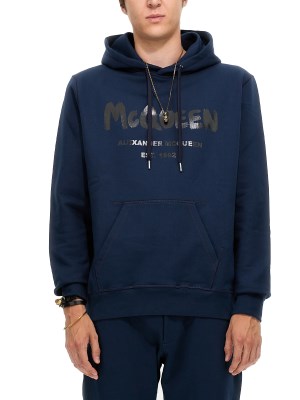 楽天Style Lux【正規取扱店】【送料無料】 アレキサンダー・マックイーン ALEXANDER McQUEEN ロゴパーカー メンズ 688715_QTZ810903 【楽天海外通販】