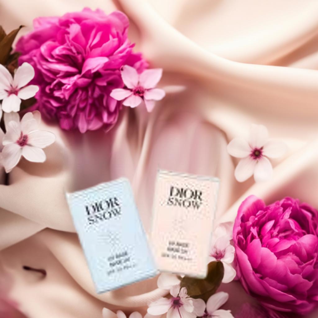 【国内商品】ディオール 　ディオール スノー UV ベース SPF50/PA+++ 30mlのサムネイル