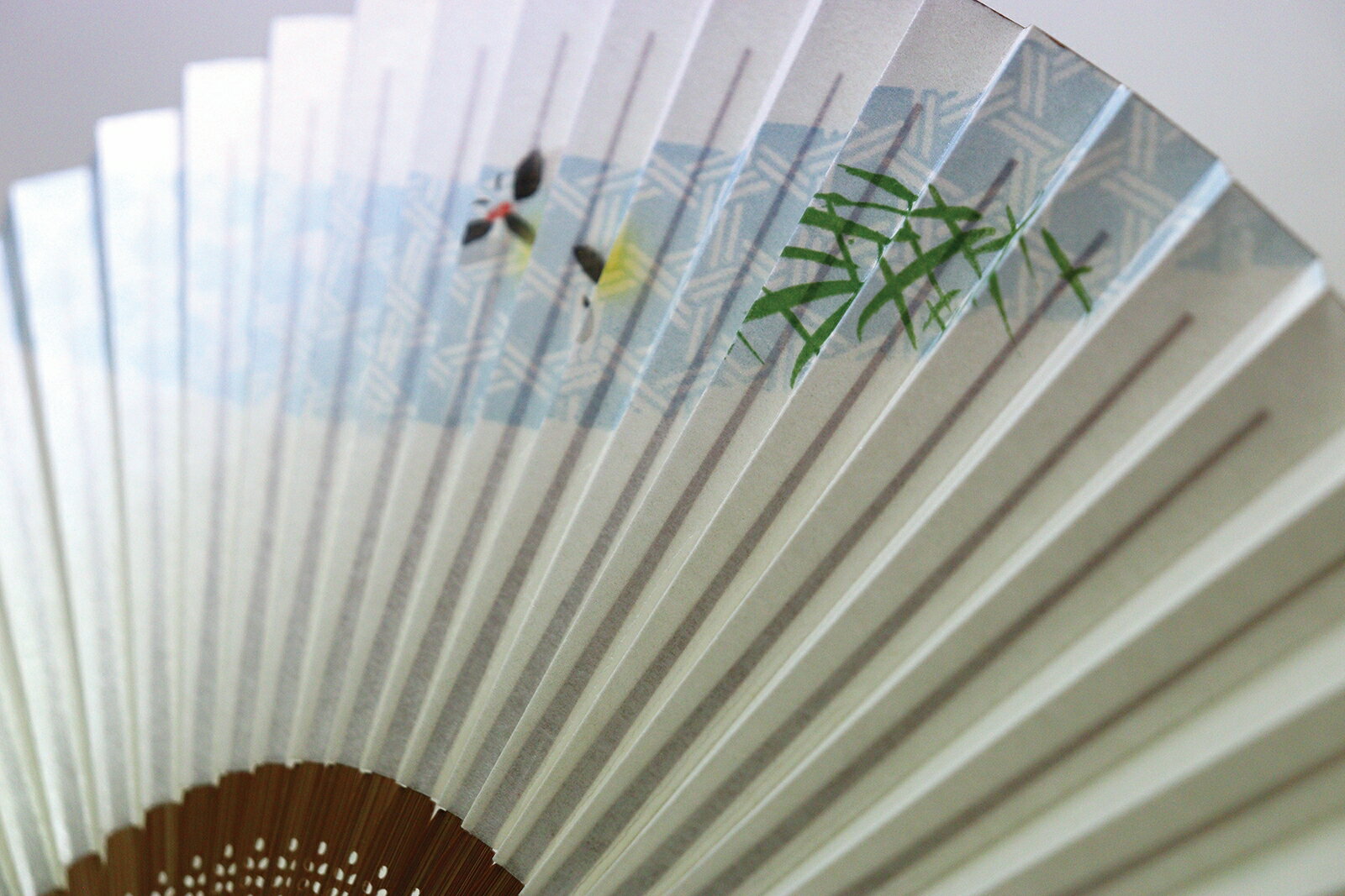 ホタル 扇子袋付き 7525 唐木 蛍 ほたる 男性用 紳士用 記念品 贈答品 海外土産 土産 プレゼント 誕生日ギフト 末廣 縁起物　日本製 日本 和服 着物 浴衣 父の日 父親 お父さん 息子 敬老の日 おじいちゃん お中元 ギフト 内祝い japan made in japan fan