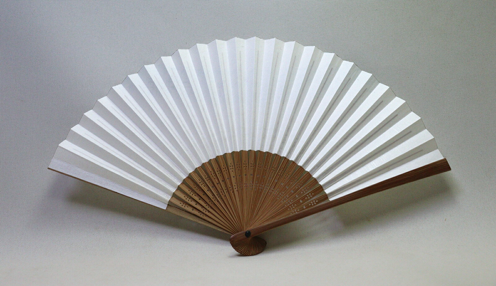 ホタル 扇子袋付き 7525 唐木 蛍 ほたる 男性用 紳士用 記念品 贈答品 海外土産 土産 プレゼント 誕生日ギフト 末廣 縁起物　日本製 日本 和服 着物 浴衣 父の日 父親 お父さん 息子 敬老の日 おじいちゃん お中元 ギフト 内祝い japan made in japan fan