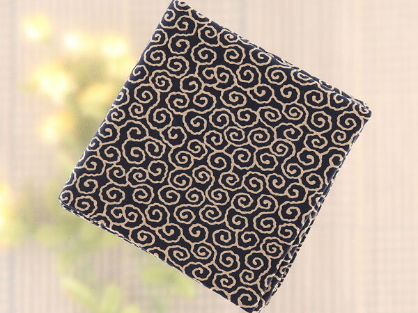 大判和柄ハンカチ【唐草】紺