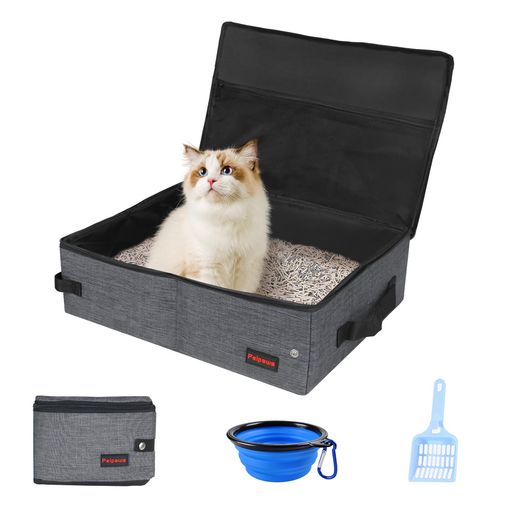 行動 【猫用ポータブルトイレの本命】折りたたみ設計で持ち運び自由自在、展開時は 40x30x14cm、成猫・大型猫もストレスなく使用可能。不用時は 20x15x5cm にコンパクト折りたたみ、スーツケースやバッグに簡単収納。猫のポータブルトイレとして、旅行・ドライブ・キャンプどこでも持ち出せ、避難時の防災備品としても最適です 【蓋付き消臭 + 防水構造で、猫と同居環境を快適に】猫用トイレの悩み「ニオイ」を解決!蓋付き設計が臭い拡散を徹底防止、室内・車内を清潔に保つ。外層は 600D オックスフォード布、内層は 防水素材、漏れや破れを完全防ぐ。汚れは水拭きだけで簡単除去、水洗いも OK—— ポータブル猫トイレでも「清潔さ」を妥協しません 【猫用携帯トイレ必需品セット】猫砂スコップと折りたたみボウルが付いてくるので、ワンストップでお届けできます。猫の携帯トイレとして必要なアイテムを揃え、簡易猫トイレとしての実用性をさらに高めました 【多シーンに応える猫の携帯トイレ】旅行先のホテル、ドライブ中の車載、キャンプ場での屋外使用 —— どんな場面でも猫が安心して用を足せる。