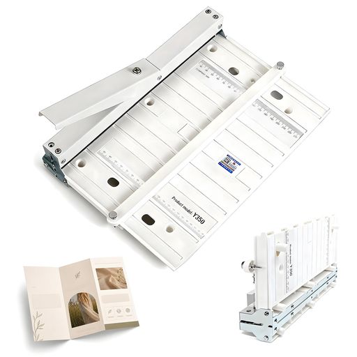商品寸法:このサイズ36.5x26.8x12.5cm のコンパクトインデントマシンは小さくて軽いため、卓上に置いたり持ち出したりしやすいです 折りたたみで省スペース:この折りたたみ可能なマーキングプレス機は、簡単操作で折り畳める;折り畳み状態でコンパクト収納、不使用時のスペース節約に最適で使用後、スムーズに収納可能で、利便性抜群です 手間が省ける:折り目つけ機では移動可能なポジショナーが付属しており、簡単にスライドさせるだけで位置設定ができ、工具が不要で操作が簡単です 精密計測:この紙折り機ではダブルスケール付きので、使うときに目盛りがより簡単に見え、正確な計測ができます 適用:名刺、写真、招待状、説明書、書類などの作成に使われます;会社のオフィス、印刷所、出版社、写真館、広告会社、学校などに適しています
