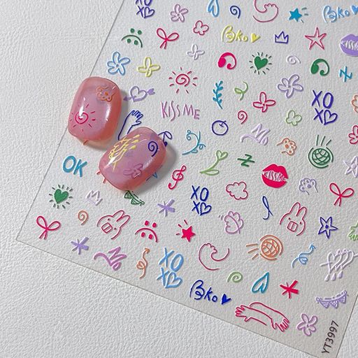 【5D立体のデザイン】5D立体的なデザインで、ネイルにつけると飄々とした感じになります。こんな可愛いネイルステッカーはプレゼントにもお勧めです。 【優れた粘性】ネイル用シールの裏は粘性が強く、ピンセットで取り外した後は爪に直接貼ることができます。ご注意:破損防止のため台紙から優しく丁寧にはがしてください。 【マルチサイズ】さまざまなサイズがあるラインカーブネイルアートシールは、爪のサイズやネイルスタイルに合わせることができます。ネイルシール足用手用ネイルジェルネイルセルフネイルネイルステッカーおうちネイルネイルデザインネイルステッカーネイルオイルネイルパーツネイルチップカラー貼るだけ簡単夏秋冬春 【幅広い用途】ネイルシールは簡単で使いやすく、初心者でも完璧につけることができます。またネイルシールとしてだけでなく、手帳を作る際にも飾ることができます。 【ネイルの練習に適しています】選択する様々なパターンのネイルのステッカーは、あなたが心配する必要はないとネイルマニキュア練習として、彼らを作ります。