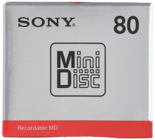 透明シェル採用で、シンプルさと美しさを両立 「MiniDisc」ロゴを中心に据えた、飽きないパッケージ 音楽・音声吹き込み・習い事など多様な用途 録音・再生に繰り返し使える 製品サイズ:‎7.8 x 7.01 x 0.61 cm