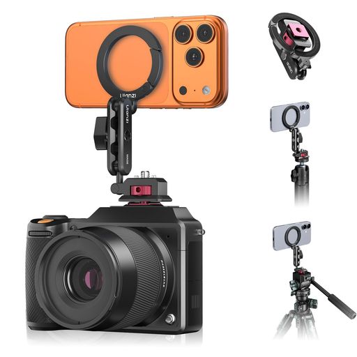 【一体型多機能ベース】MA36スマホホルダーはUkaベース・コールドシュー・1/4ネジ穴が一体になっているので、三脚、カメラ、雲台、自撮り棒などに取り付けられます。コールドシューがあるので、カメラホットシューに直接取付できます。下部のベースを回すと、コールドシューをロックする機能があるだけではなく、Ukaベースとコールドシューとの切り替えも素早くなれます。複数のアダプターが不要なので、面倒な準備なく、これ一つで手軽に思い立った瞬間を撮影できます。 【1秒で簡単に着脱・デュアルマグネット】カメラマウントは14N超強力磁力でピタッと取り付けられるので、iphone 17/16/15/14/13/12を近づけるだけで、ピタッリと吸着します。マグセーフに対応しているため、iphoneをホルダーでで挟んだんで固定するの必要はなく、片手でわずか1秒で簡単に着脱が可能。また、底部にもマグネット式でき、金属表面にしっかりと吸着して固定で、あらゆる金属表面での使用にぴったりです。