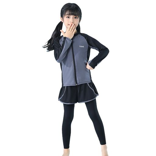 【3点セット内容】水着・ラッシュガード・ハーフパンツ・レギンス星(白抜き)水着選びで迷わず楽にコーデ8分音符シンプルでお洒落なデザインで楽しい夏の思い出に。 【UVカット日焼け止め虫対策】紫外線からしっかりお肌を守ってくれる!嬉しい長袖デザインだから紫外線対策8分音符お子様のデリケートな素肌を日焼けからばっちりガードできる1着!虫刺されやクラゲ対策、擦り傷防止など対策にもなります。 【ウエスト調節】お着替えもおトイレも楽チン!上下セパレートのセットアップ。ベビーお子さん自分でも着替えができます!お洋服デザインでお着替えOK!シャツのように上からすぽっと被るだけでオッケー!星(塗り潰し)輸送途中、梱包によるシワ生じる場合もございます。ご容赦ください。 【適用場合】レギンスつきのフルセットが嬉しい可愛くてオシャレなキッズ水着の登場!カラバリ豊富でお友達や家族とお揃いコーデも楽しめます。