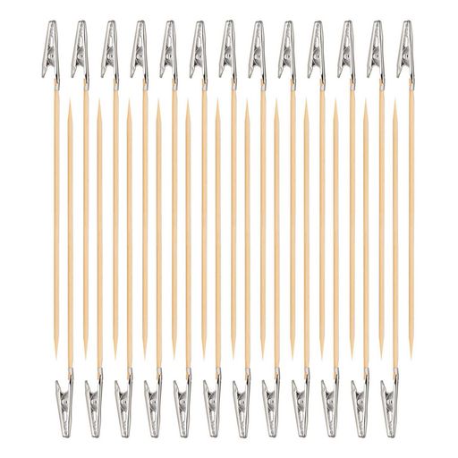 【商品仕様】25本セット、サイズ:全長約180mm。大量入り、複数のパーツを同時に塗装・乾燥可能、使い捨てとしても利用できます。 【高品質】持ち手部分は軽量で竹製、クリップ部分は耐久性に優れた金属製を使用。この塗装棒は強いバネでパーツを強力に咬み合わせ、しっかり固定でき、脱落しやすい心配はありません。 【塗装便利】完成品の塗装棒で開封後即使用でき、面倒なクリップの組立ては不要です。プラモデルやフィギュアの小さなパーツの塗装、乾燥、エアブラシ塗装に役立ち、手を汚さずに作業が可能です。 【自由調整】持ち手部分は竹製で、簡単に切断することができます。そのため、自由に長さを調整することが可能です。自分の好みや作業に合わせて、最適な長さに調整することができます。 【幅広い用途】この塗装棒はプラモデル等の塗装や乾燥工程では必須アイテムです。プラモデル以外でも、様々なシーンで活躍し、例えば、写真やメモ、カード、値札などを挟むのに適しています。