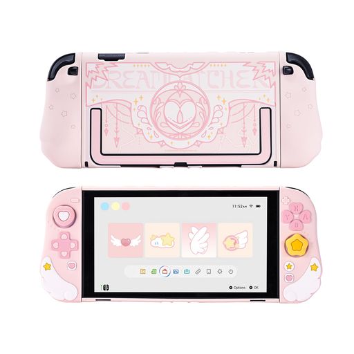 「令和7年2025年最新版!!対応機種」旧型Switch/OLED/Switch Lite非対応。※NS2純正ドックには個体差あり。一部で装着がきつく感じる場合があります。改善中のため、気になる方は購入前にご注意ください。 「オリジナル可愛いデザイン」疲れた心を癒す優しいデザインに加え、豊富なバリエーションであなたの Switch 2 を華やかに彩ります。オンリーワンのケースとして、自分用にも、プレゼントにも最適です。 「分割式構造で使いやすい」ボタンやポート、排気口を塞がない分割デザインで、Joy Con の着脱もストレスなく行えます。本体の全機能に完全アクセスでき、ゲームプレイ中も快適に操作可能です。 【ワンタッチで簡単装着】工具不要のストレスフリー設計。カチッと音が鳴るまで押し込むだけの簡単取り付けで、本体を傷つける心配もありません。 「ギフトに最適」ゲーマーの友達へのプレゼントとして大人気。クリスマスやバレンタイン、誕生日などの特別な日にもぴったりで、可愛らしいデザインが贈る相手の心をしっかりと惹きつけます。